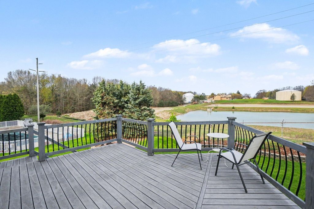 Photo of 2213 N Bristol Street, Holland, MI 49424 (MLS # 26018290)