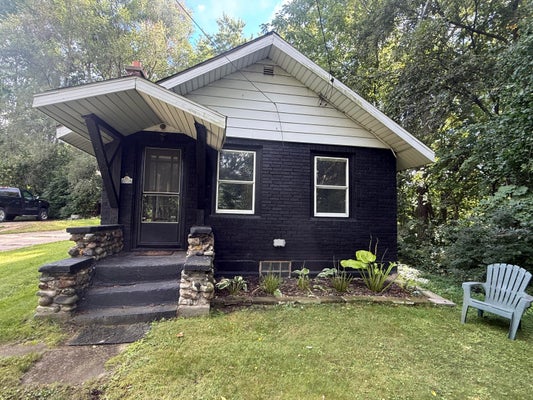 319 WATTS ST, JACKSON, MI 49203 - Image 74753afdf9db4225d7db1cfa35bd8eae/145553821