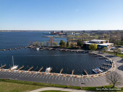 Photo of 942 Boardwalk Cove Drive, Muskegon, MI 49441 (MLS # 25047110)