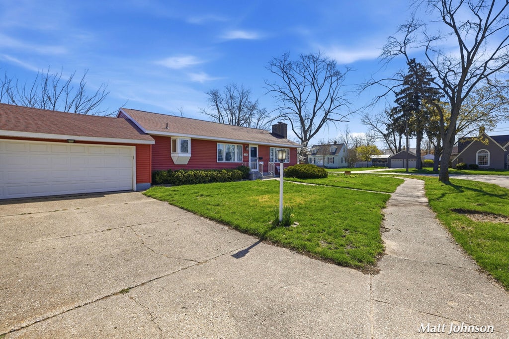 Photo of 1230 Princeton Road, Muskegon, MI 49441 (MLS # 26017159)