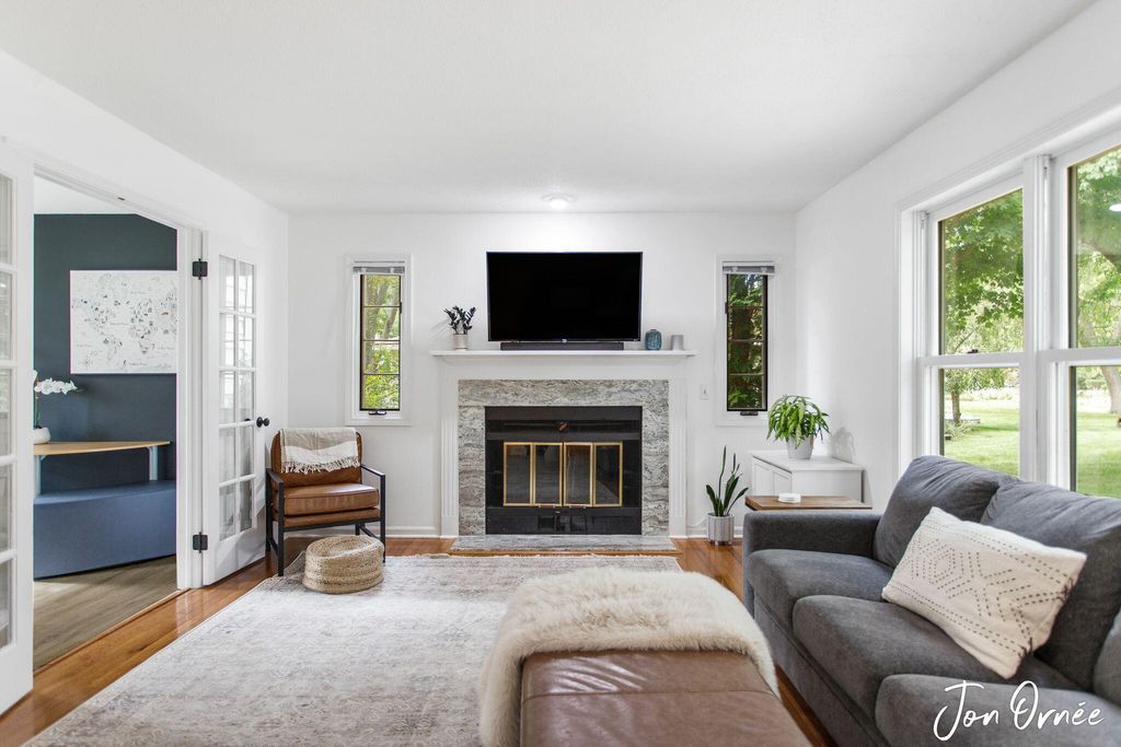 Photo of 2215 Sunset Bluff Drive, Holland, MI 49424 (MLS # 25053310)