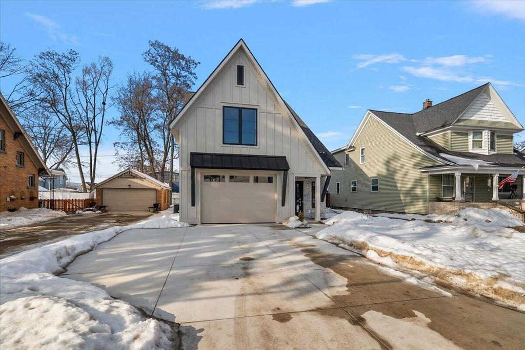 Photo of 581 S Shore Drive, Holland, MI 49423 (MLS # 26005756)