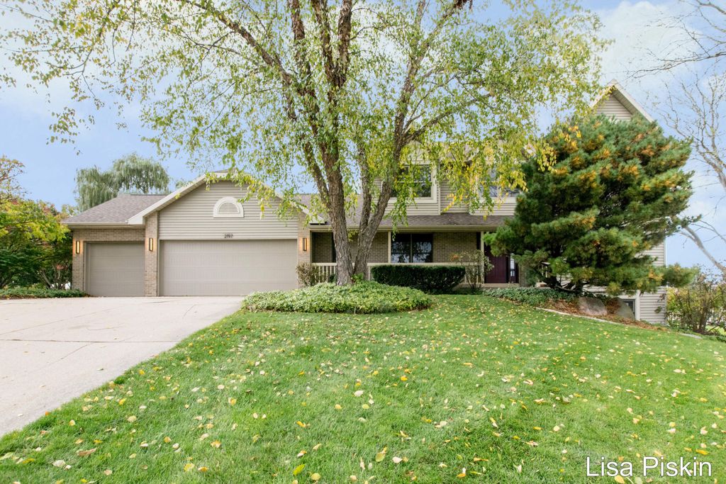 Photo of 2197 Knollpoint Drive NE, Ada, MI 49301 (MLS # 25055838)