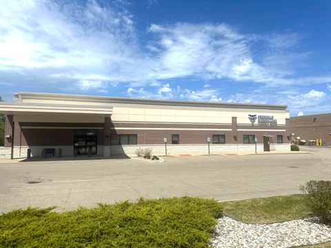 Photo of 37 S Pere Marquette Highway, Ludington, MI 49431 (MLS # 26024202)