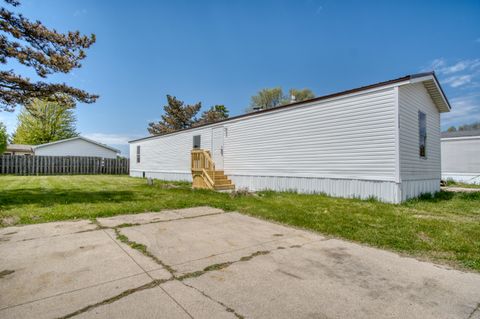 Photo of 2300 Drive In Lane #Lot 32, Mount Pleasant, MI 48858 (MLS # 26023423)