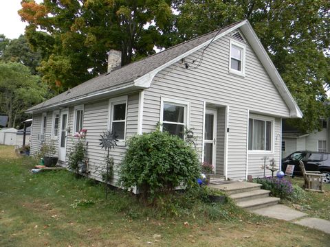 Photo of 4709 3rd Street, New Era, MI 49446 (MLS # 25052486) Photo of 4709 3rd Street, New Era, MI 49446 (MLS # 25052486)