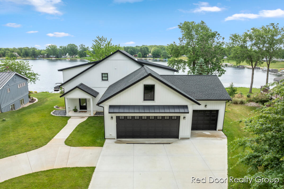 7956 Island Court