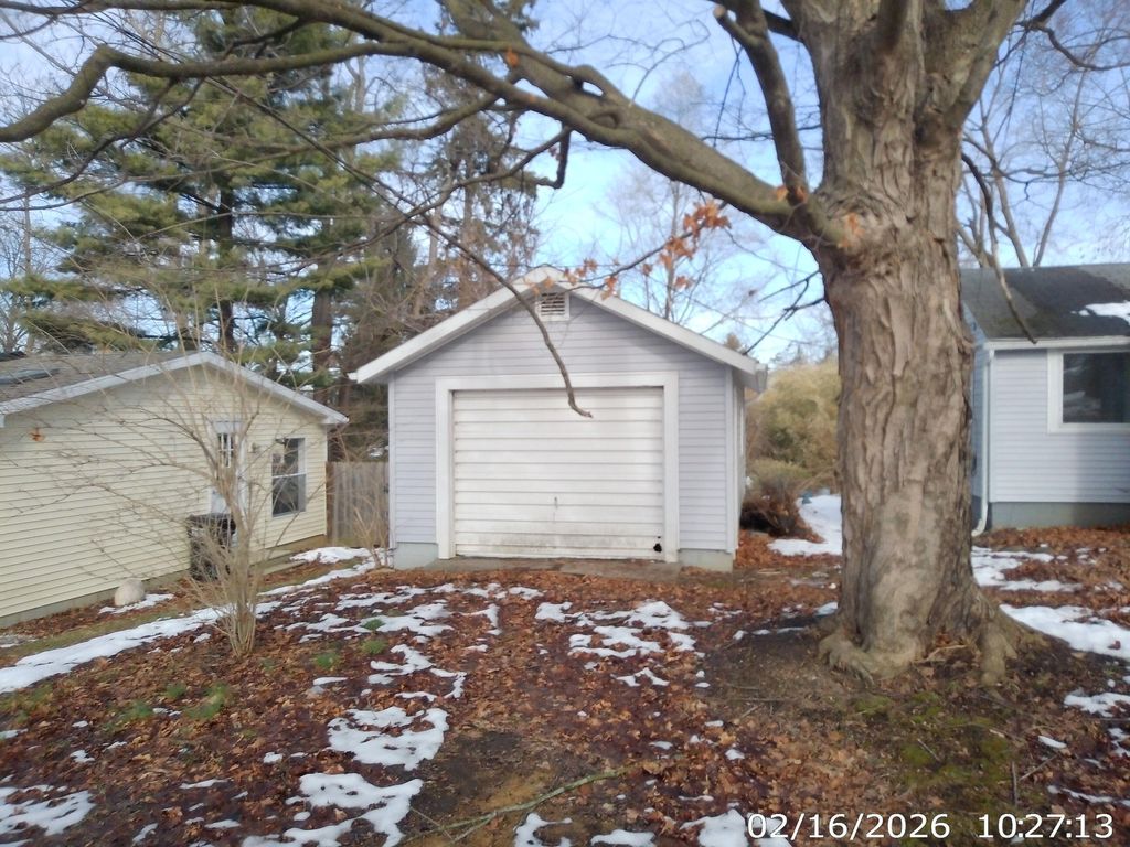 Photo of 21 Frisbie Street, Hillsdale, MI 49242 (MLS # 26005981)