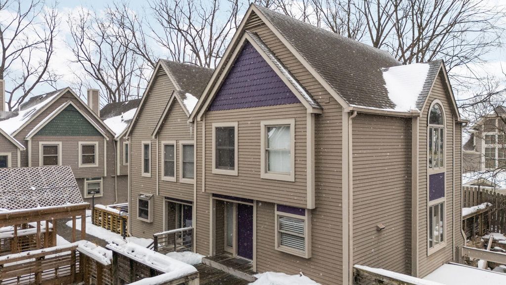 Photo of 663 N 5th Avenue, Ann Arbor, MI 48104 (MLS # 26005695)