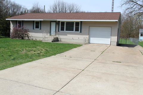 Photo of 4435 Thompson Street, Norton Shores, MI 49441 (MLS # 26016980)