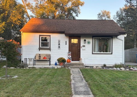 Photo for 232 N Woodlawn Avenue