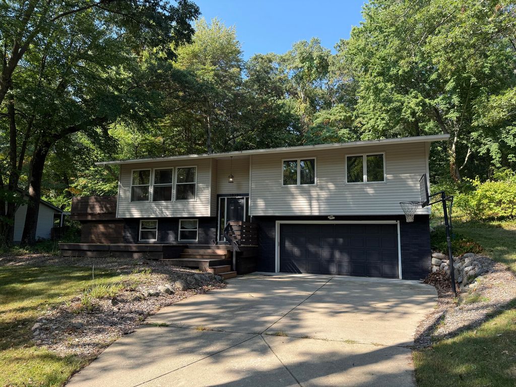 Photo of 18291 Forest Avenue, Spring Lake, MI 49456 (MLS # 25048378)