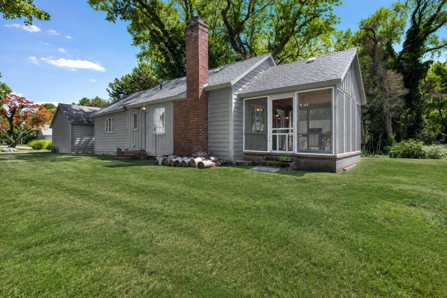 2475 Cedar Path
