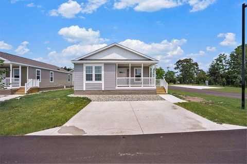 Photo of 1283 E Ellis Road #13, Norton Shores, MI 49441 (MLS # 26004689)