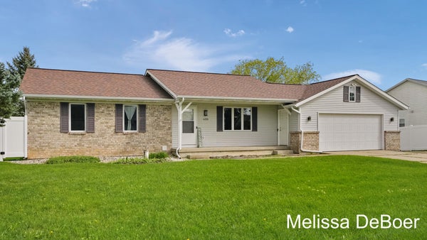 4359 HICKORY VIEW CT, WAYLAND, MI 49348 - Image 76bbc0a9f5afd1aa74aa227502da4cf5/3877247360