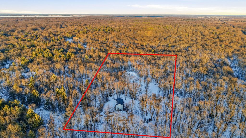 Photo of 6663 Evanston Avenue, Muskegon, MI 49442 (MLS # 26007144)