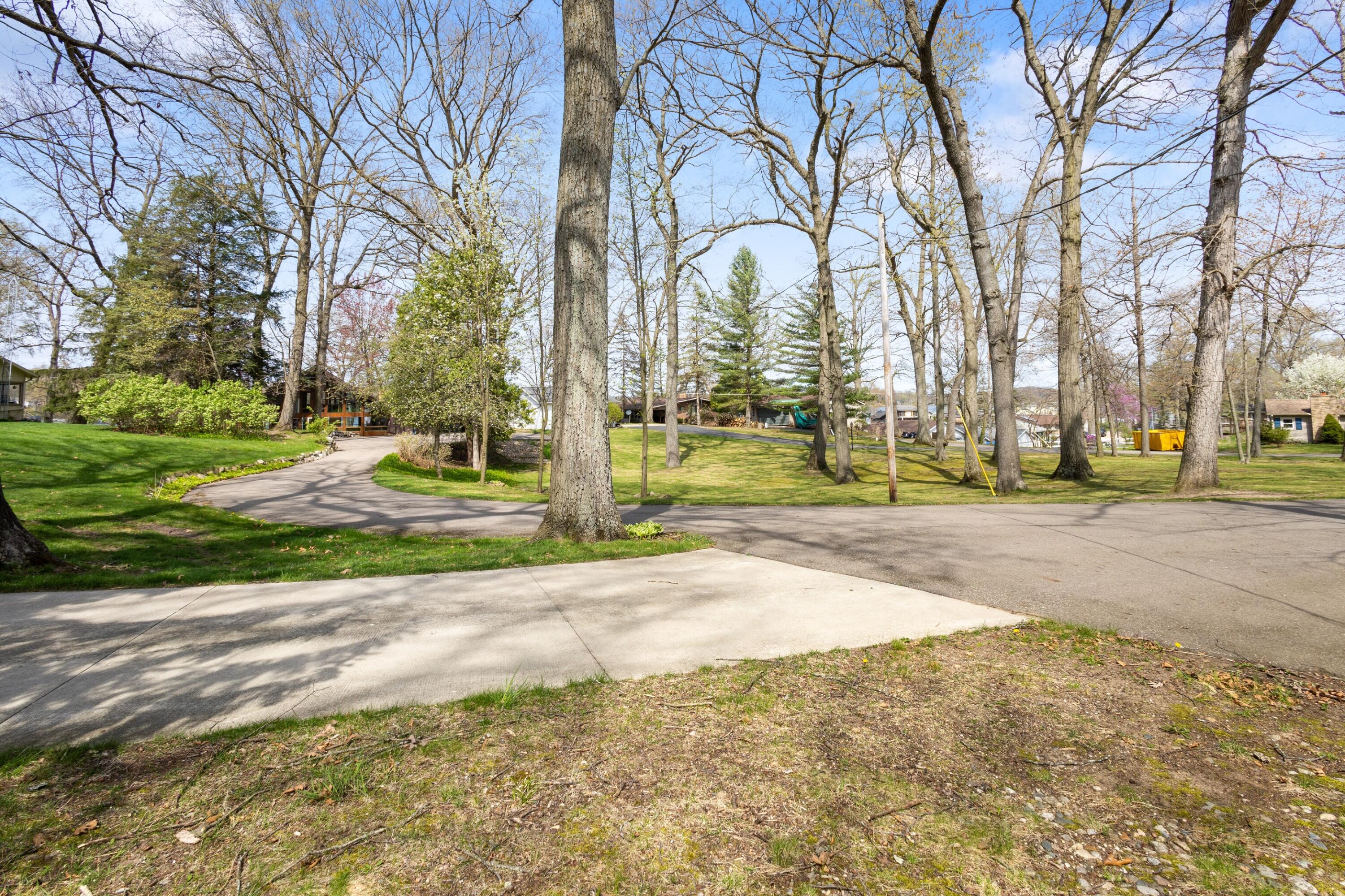 Battle Creek, Michigan 49017, United States, 4 Bedrooms Bedrooms, ,3 BathroomsBathrooms,Residential,Active,130314