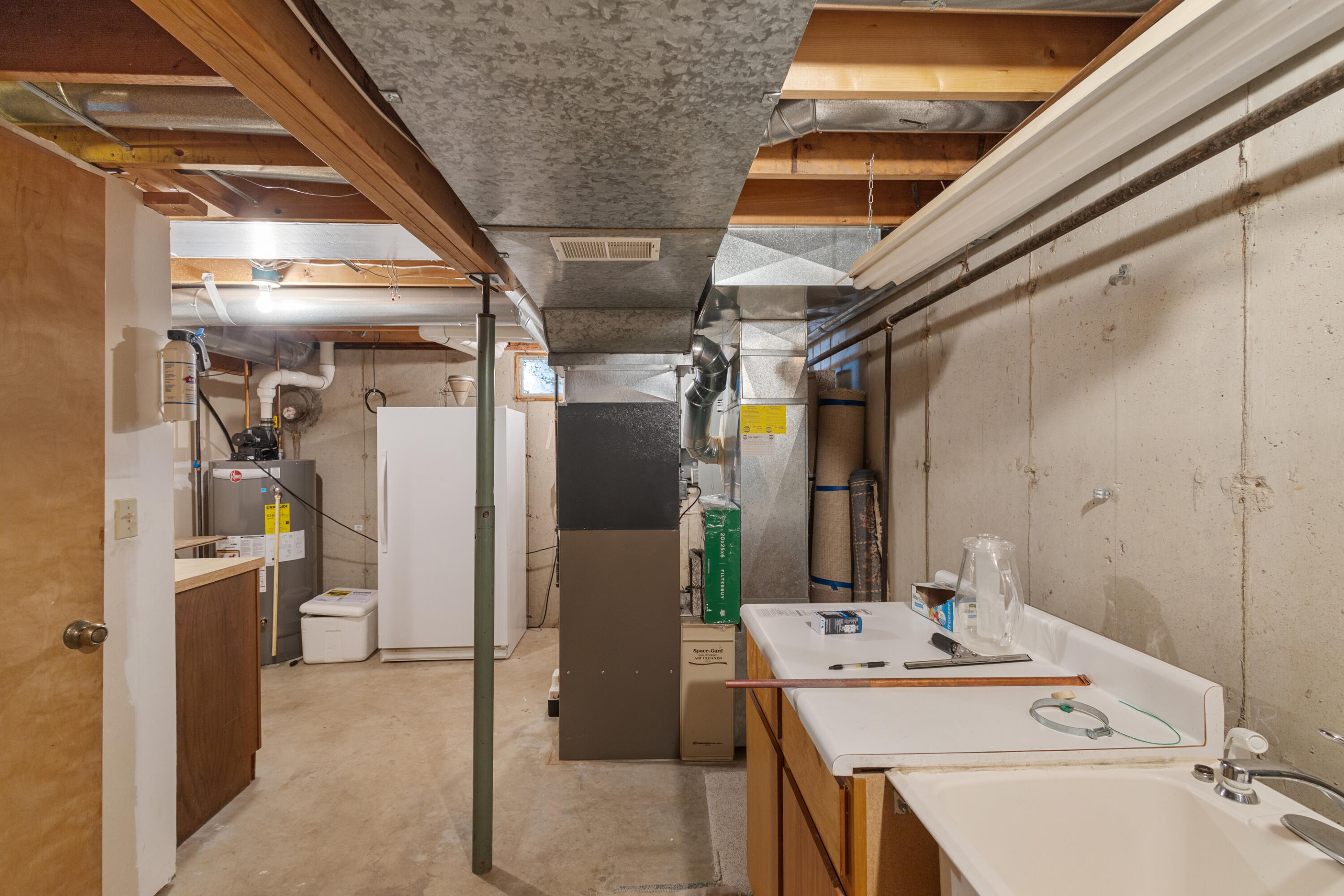 Battle Creek, Michigan 49017, United States, 4 Bedrooms Bedrooms, ,3 BathroomsBathrooms,Residential,Active,130314