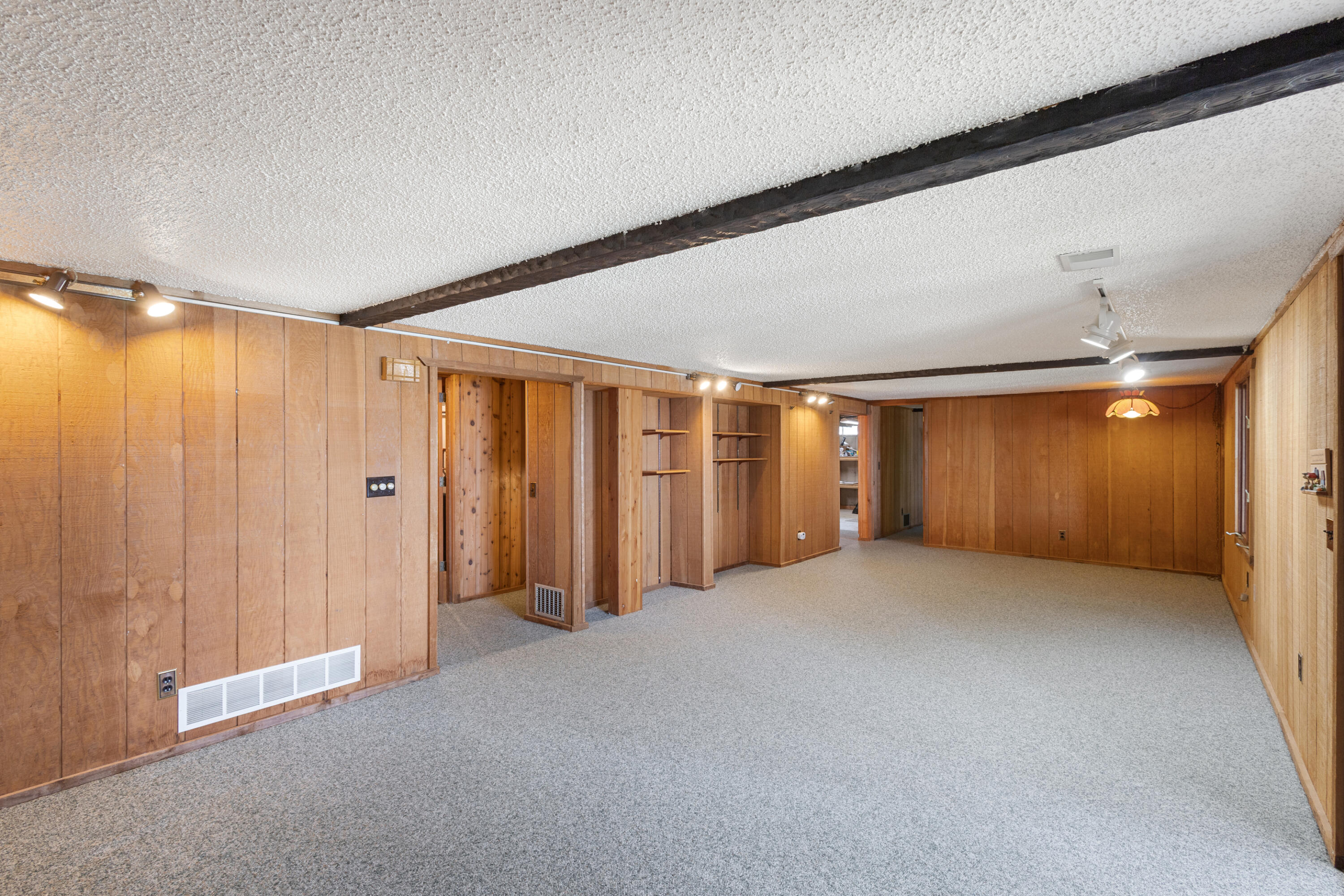 Battle Creek, Michigan 49017, United States, 4 Bedrooms Bedrooms, ,3 BathroomsBathrooms,Residential,Active,130314