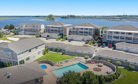 Photo of 930 W Savidge Street #7, Spring Lake, MI 49456 (MLS # 26014211)