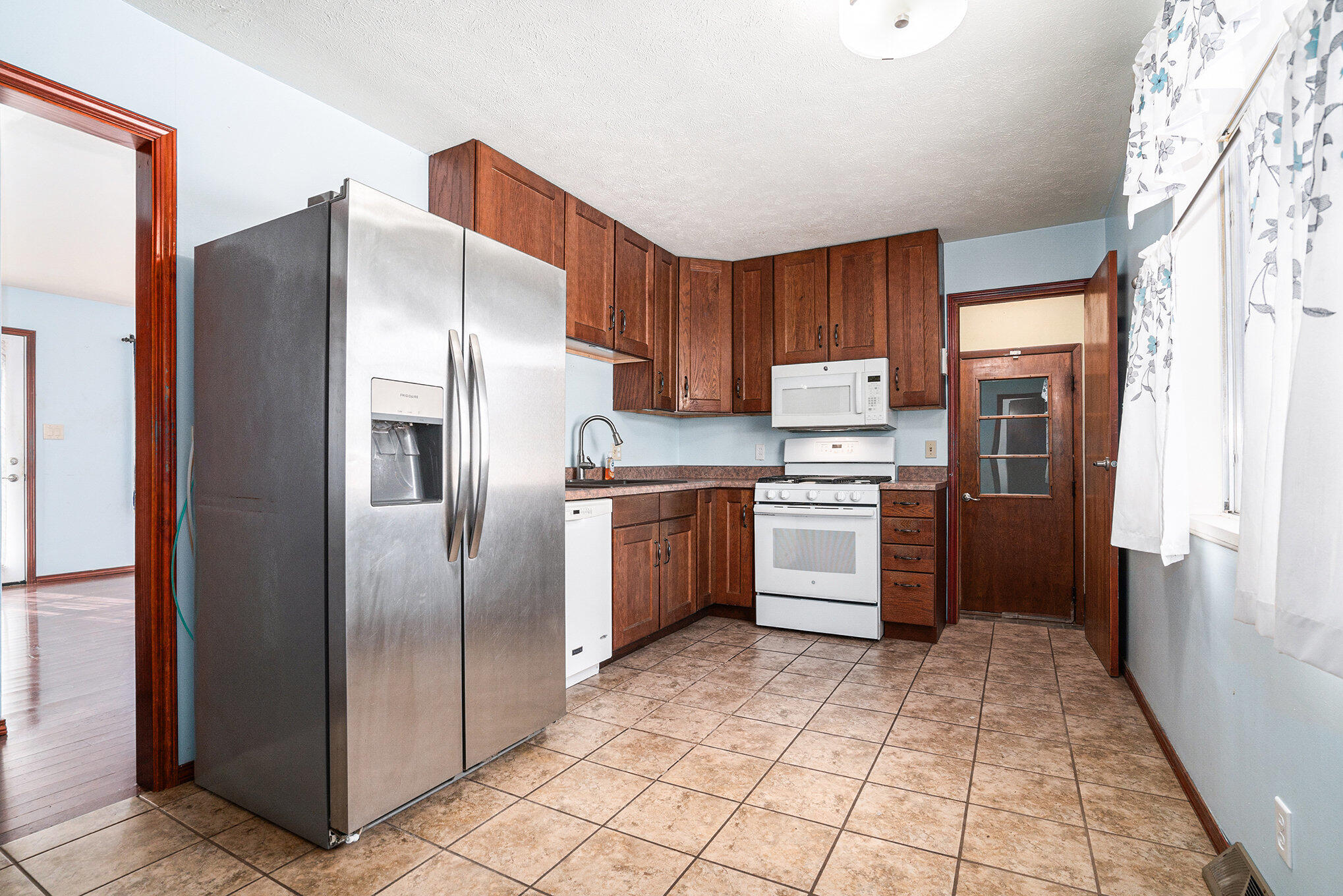 Edwardsburg, Michigan 49112, United States, 3 Bedrooms Bedrooms, ,2 BathroomsBathrooms,Residential,Active,244387