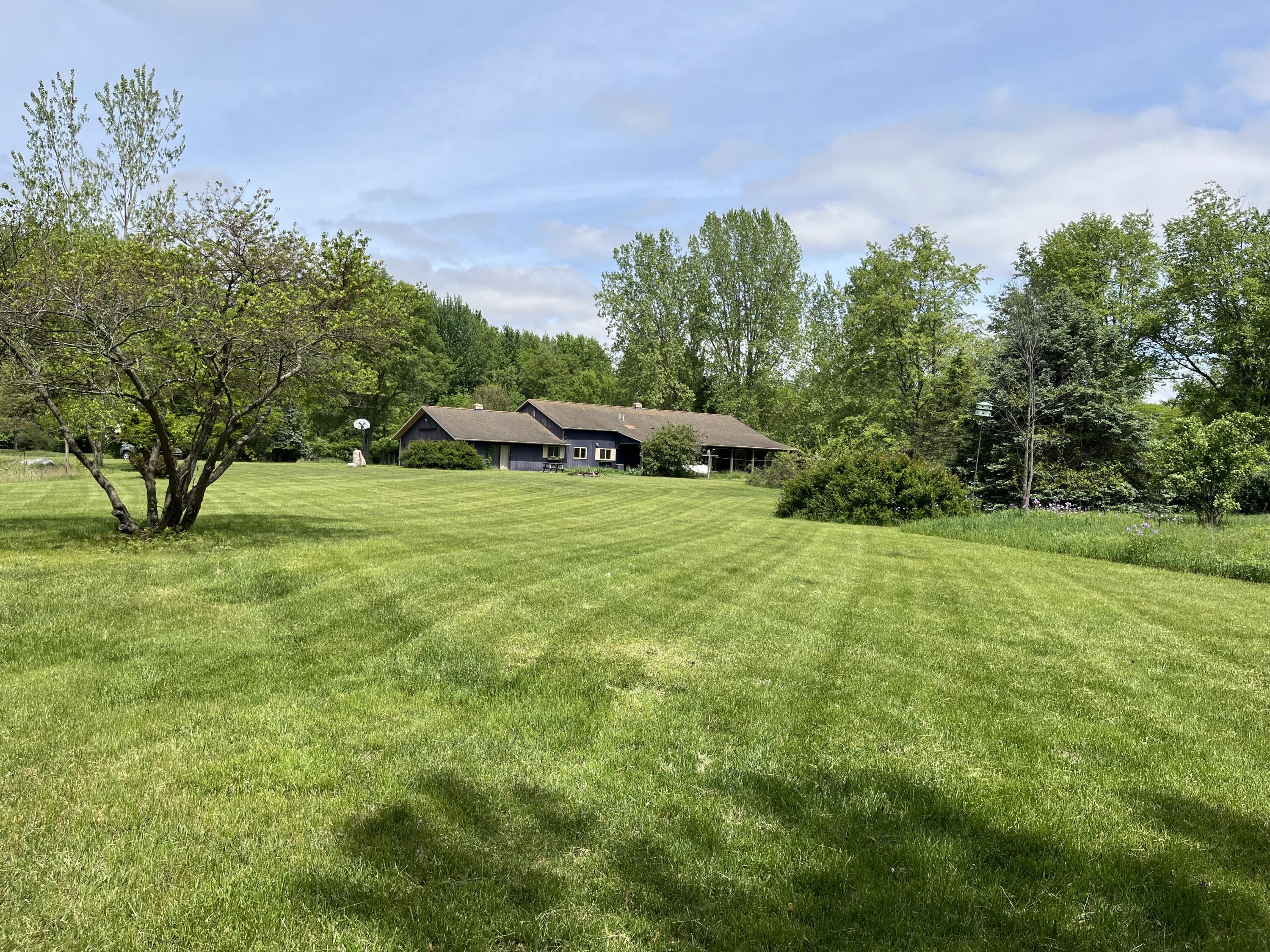 Plainwell, Michigan 49080, United States, 3 Bedrooms Bedrooms, ,1 BathroomBathrooms,Residential,Active,133338