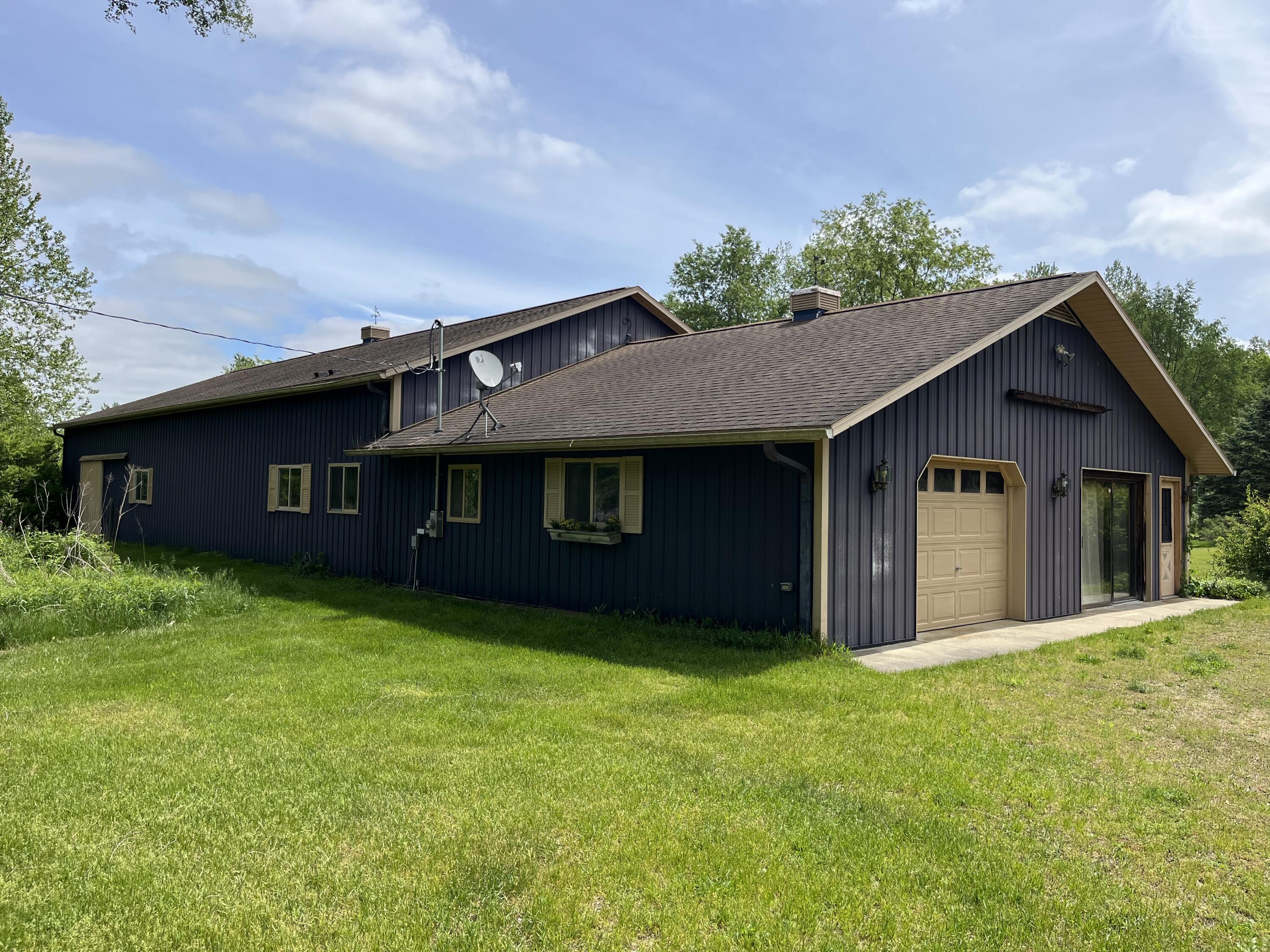 Plainwell, Michigan 49080, United States, 3 Bedrooms Bedrooms, ,1 BathroomBathrooms,Residential,Active,133338