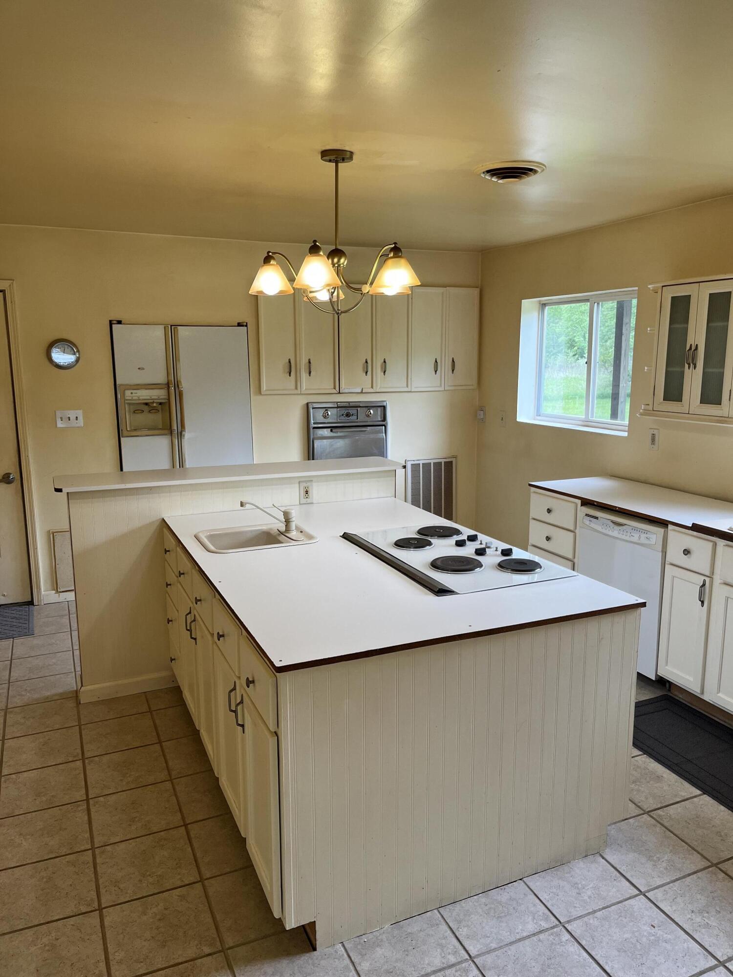 Plainwell, Michigan 49080, United States, 3 Bedrooms Bedrooms, ,1 BathroomBathrooms,Residential,Active,133338