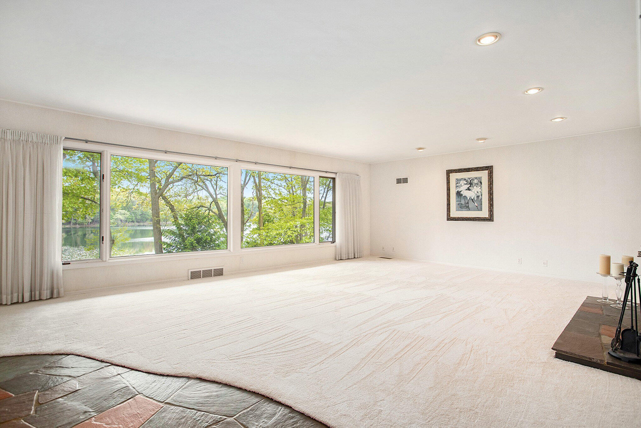 Kalamazoo, Michigan 49008, United States, 4 Bedrooms Bedrooms, ,4 BathroomsBathrooms,Residential,Pending,129901