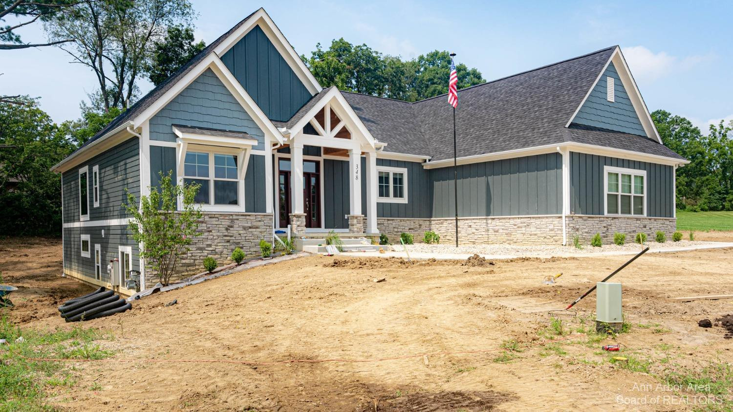 4257 Loon Lane