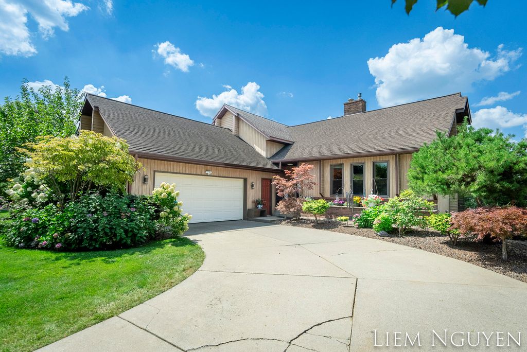 Photo of 3825 Piute Drive SW, Grandville, MI 49418 (MLS # 24044241)