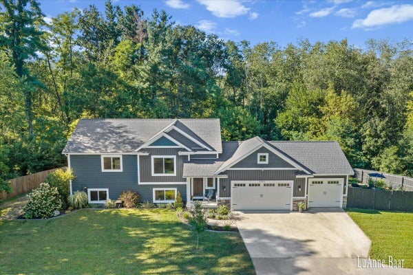 2939 5 MILE RD NE, GRAND RAPIDS, MI 49525 - Image 77f568dcd98541069c74c604ccd8ff99/2229125165