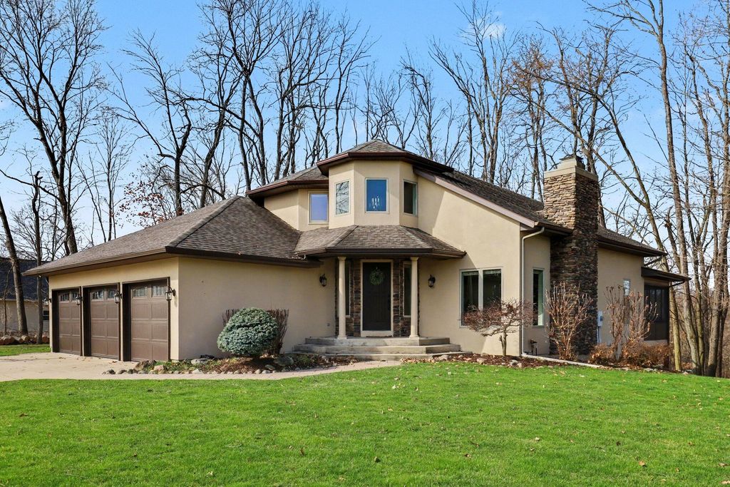 Photo of 2011 Knollpoint Drive NE, Ada, MI 49301 (MLS # 26015458)