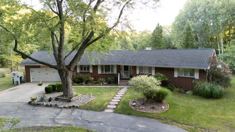 Photo of 7298 W M-116, Ludington, MI 49431 (MLS # 25049065)