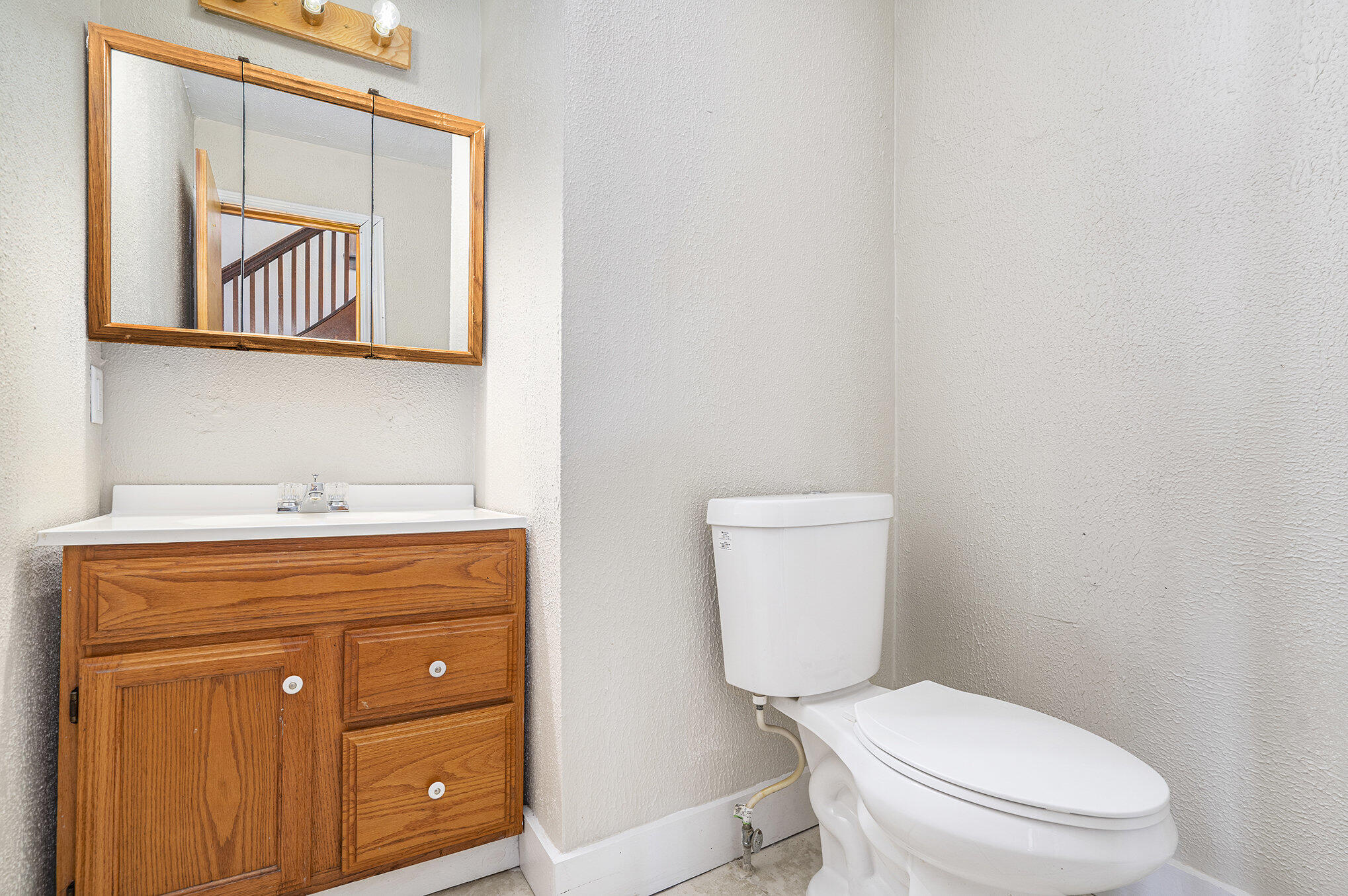 Kalamazoo, Michigan 49001, United States, 3 Bedrooms Bedrooms, ,2 BathroomsBathrooms,Residential,Pending,12099