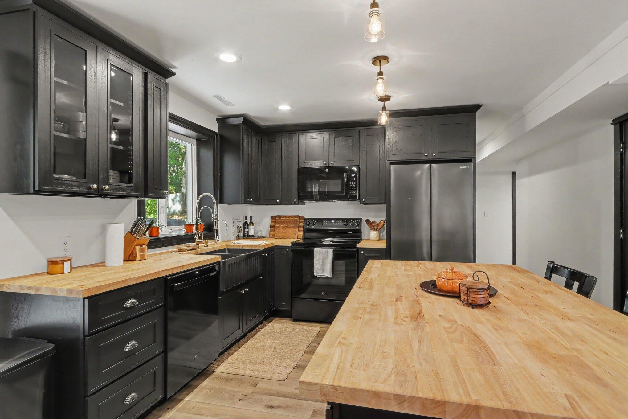 4554 S 4th Street