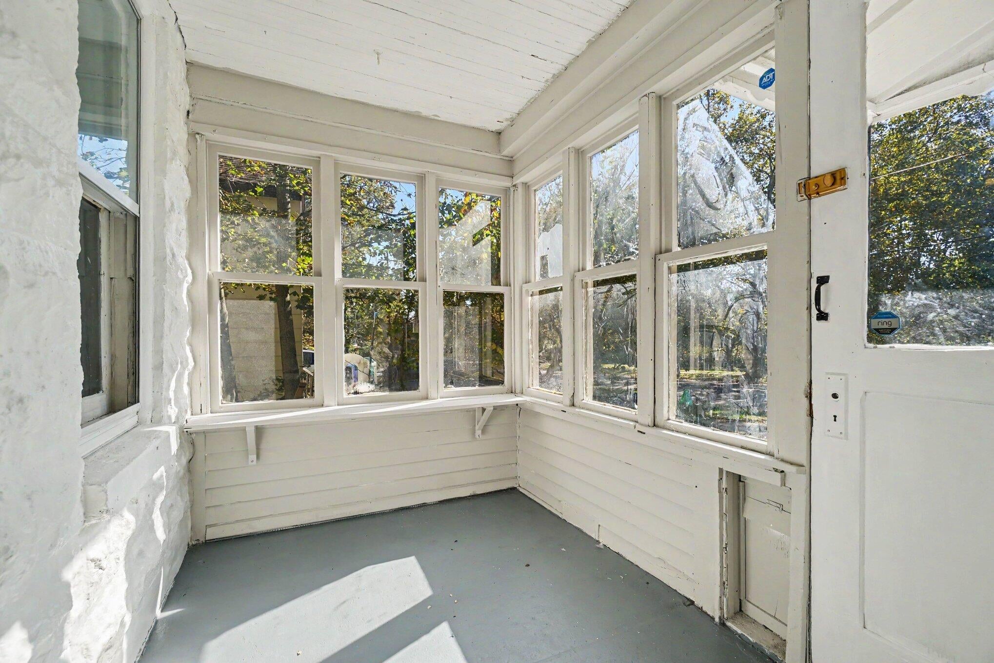 604 Pioneer Street