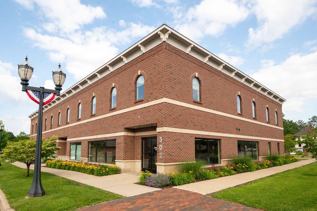Photo 1 of 19 — 302 S Front Street Unit C, Dowagiac, MI 49047