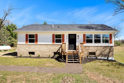 Photo of 22940 Eisenhower Road, Newaygo, MI 49337 (MLS # 26021943)