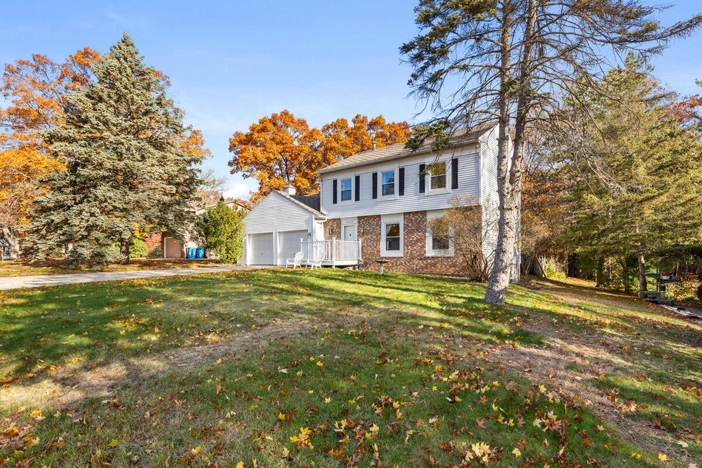 Photo of 15467 Wisteria Lane, Spring Lake, MI 49456 (MLS # 25058498)