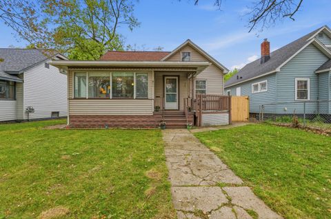 Photo of 944 E Isabella Avenue, Muskegon, MI 49442 (MLS # 26021808)