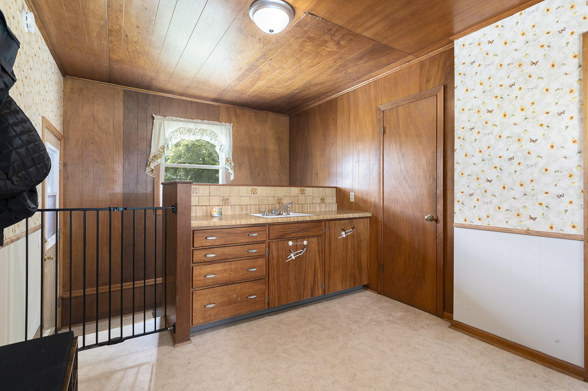 Hickory Corners, Michigan 49060, United States, 2 Bedrooms Bedrooms, ,1 BathroomBathrooms,Residential,Active,156002