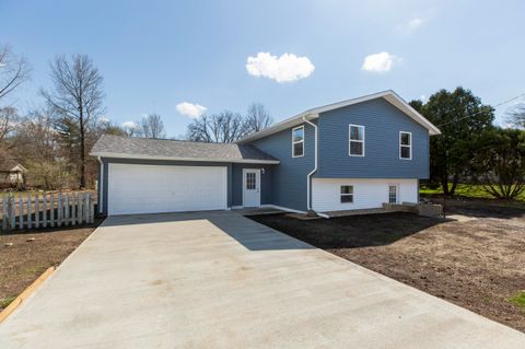 126 Bluff Street, Buchanan, MI 49107 - MLS#: 25015522