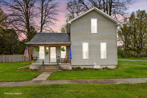 Photo of 404 E 3rd Street, Hersey, MI 49639 (MLS # 26018803)