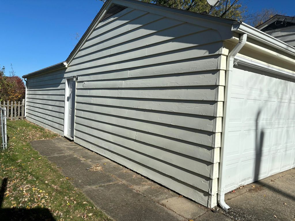 Photo of 3017 E E G Ave Avenue, Kalamazoo, MI 49004 (MLS # 25056450)