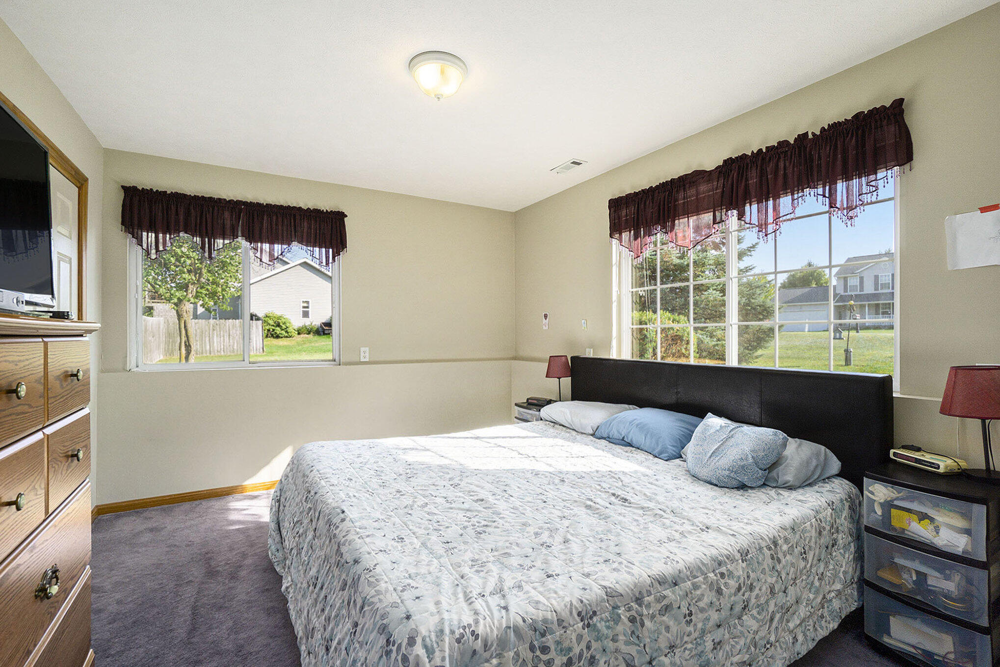 Allegan, Michigan 49010, United States, 4 Bedrooms Bedrooms, ,2 BathroomsBathrooms,Residential,Pending,211511