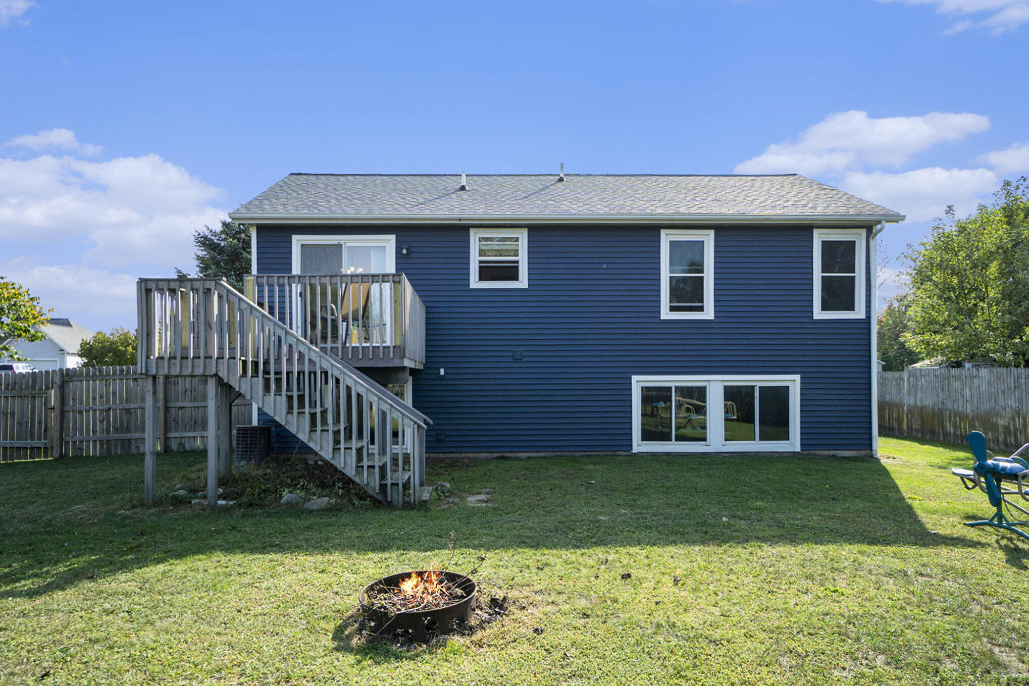 Allegan, Michigan 49010, United States, 4 Bedrooms Bedrooms, ,2 BathroomsBathrooms,Residential,Pending,211511