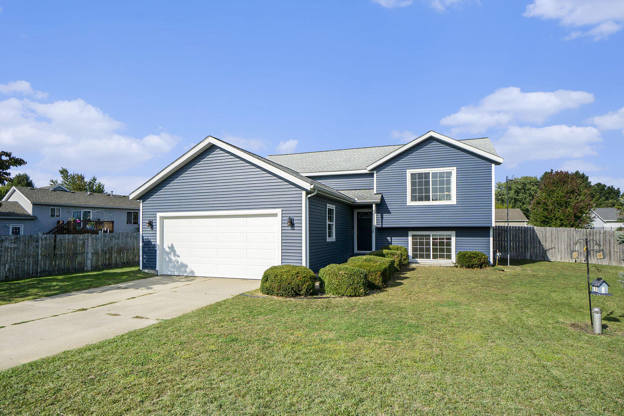 Allegan, Michigan 49010, United States, 4 Bedrooms Bedrooms, ,2 BathroomsBathrooms,Residential,Pending,211511