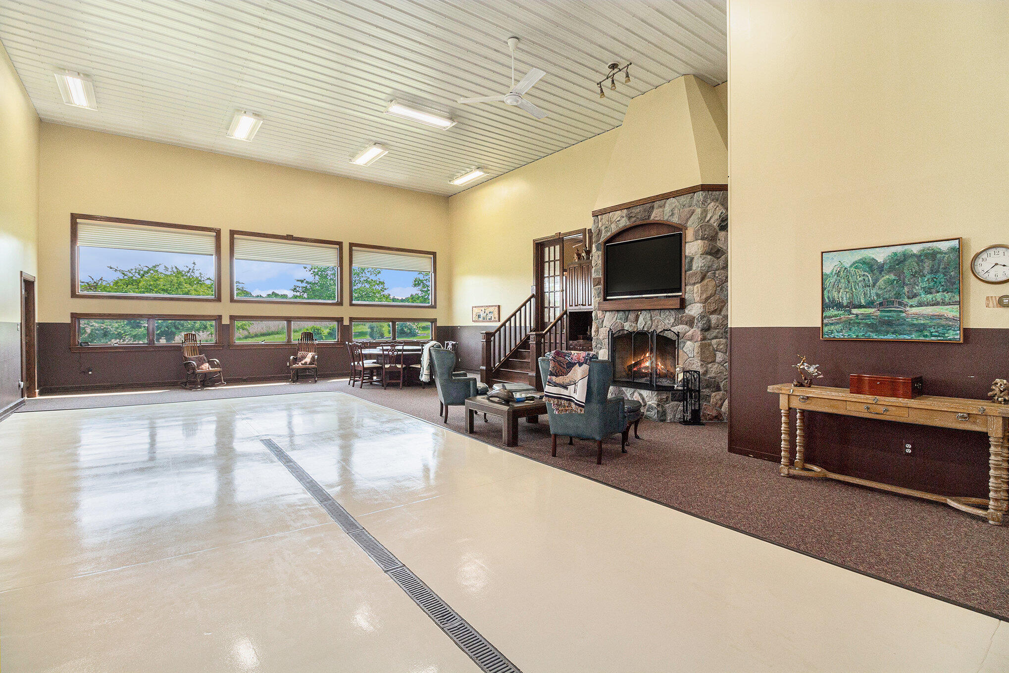 Saline, Michigan, 48176, United States, 5 Bedrooms Bedrooms, ,5 BathroomsBathrooms,Residential,Active,2044537
