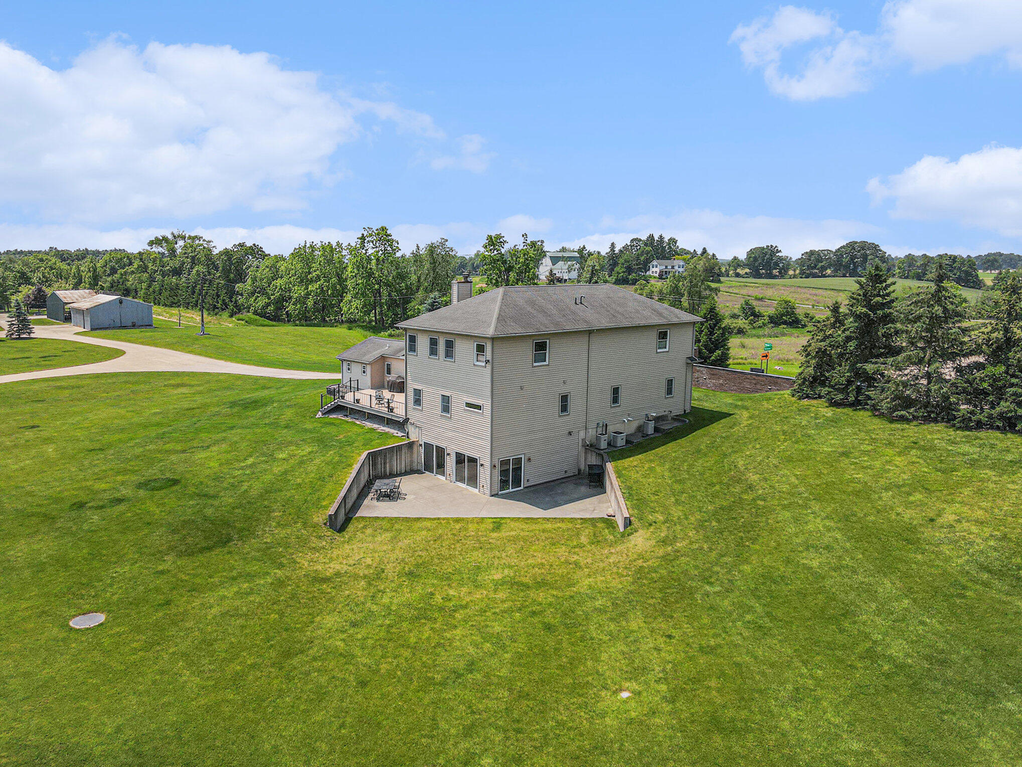 Saline, Michigan, 48176, United States, 5 Bedrooms Bedrooms, ,5 BathroomsBathrooms,Residential,Active,2044537